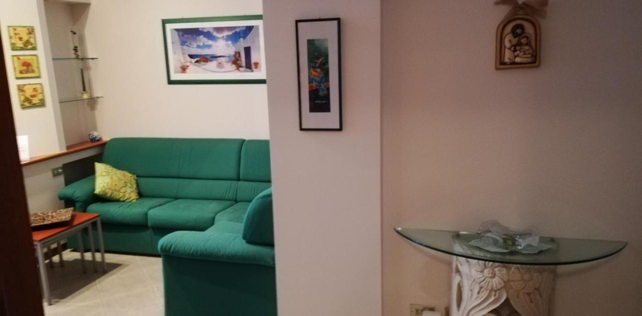 Casa Vacanze La Mela Monza Ngoại thất bức ảnh